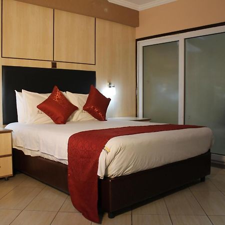 Airport Landing Hotel Найроби Экстерьер фото