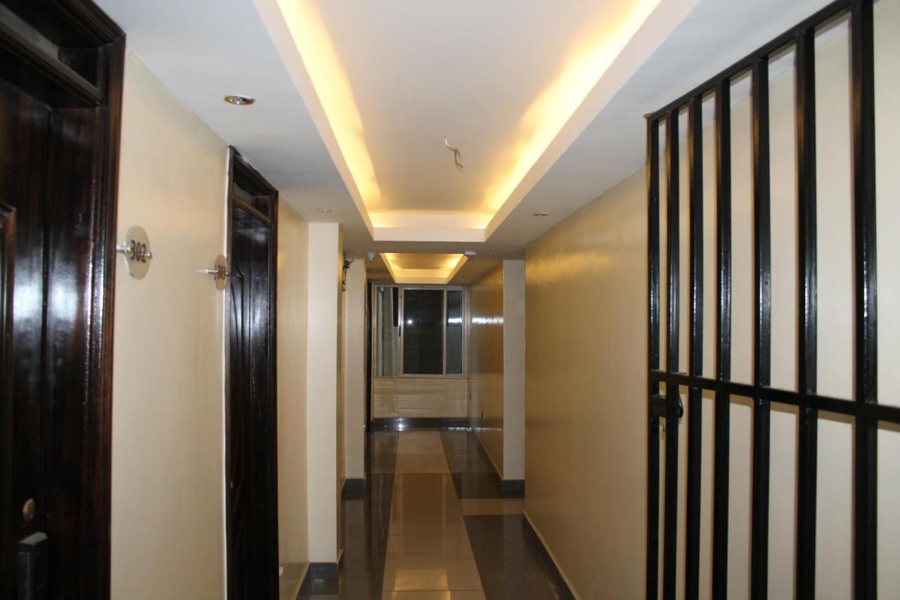 Airport Landing Hotel Найроби Экстерьер фото