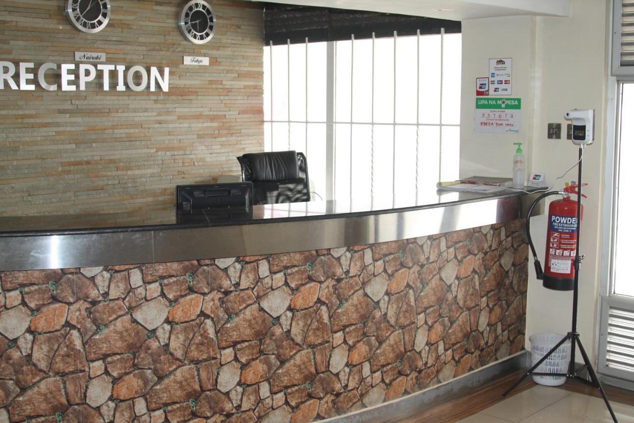 Airport Landing Hotel Найроби Экстерьер фото