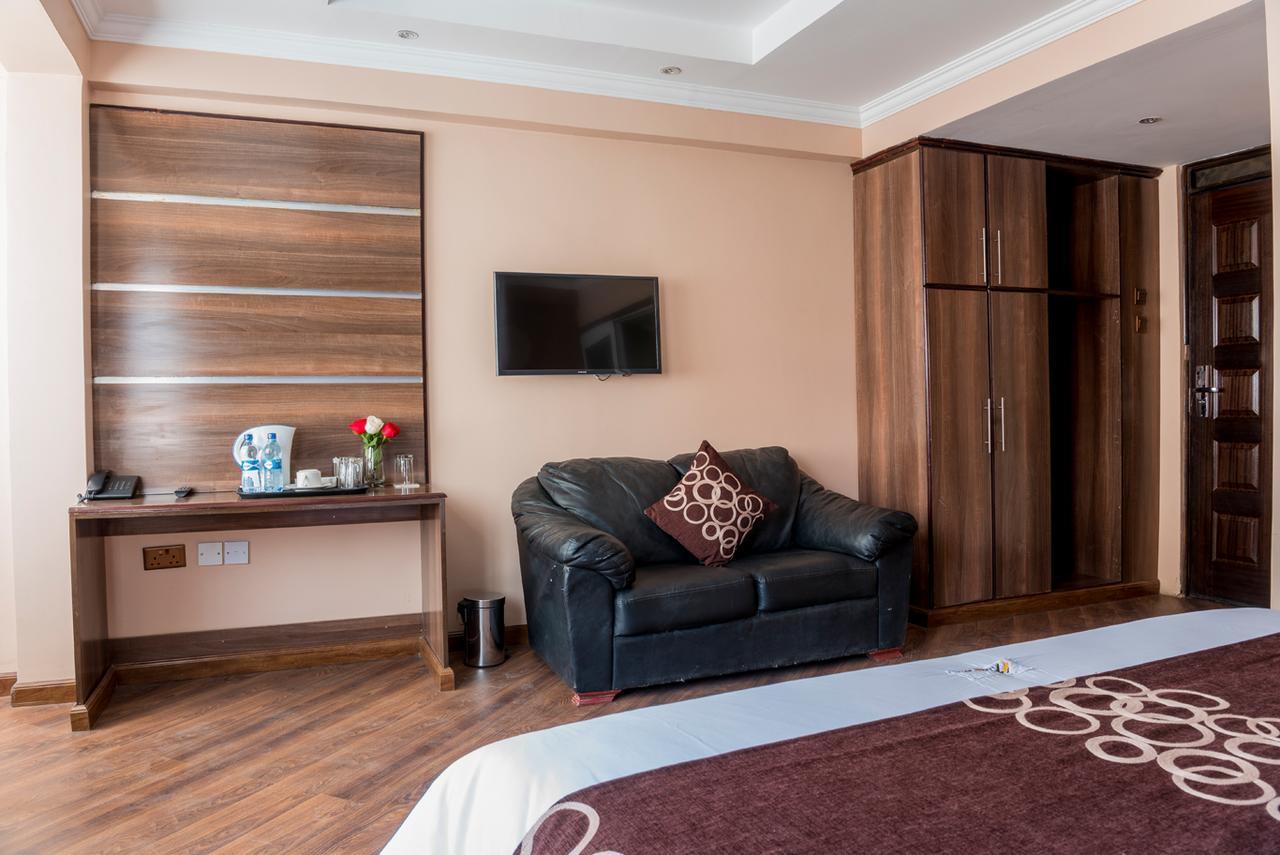Airport Landing Hotel Найроби Экстерьер фото